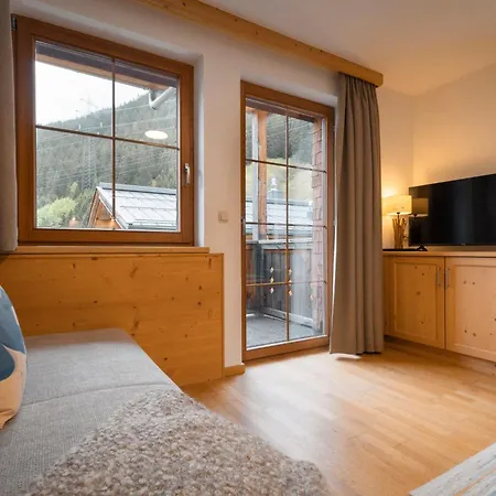 Apartments Sarlo Sankt Anton am Arlberg Exterior photo