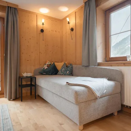 Apartments Sarlo Sankt Anton am Arlberg Exterior photo